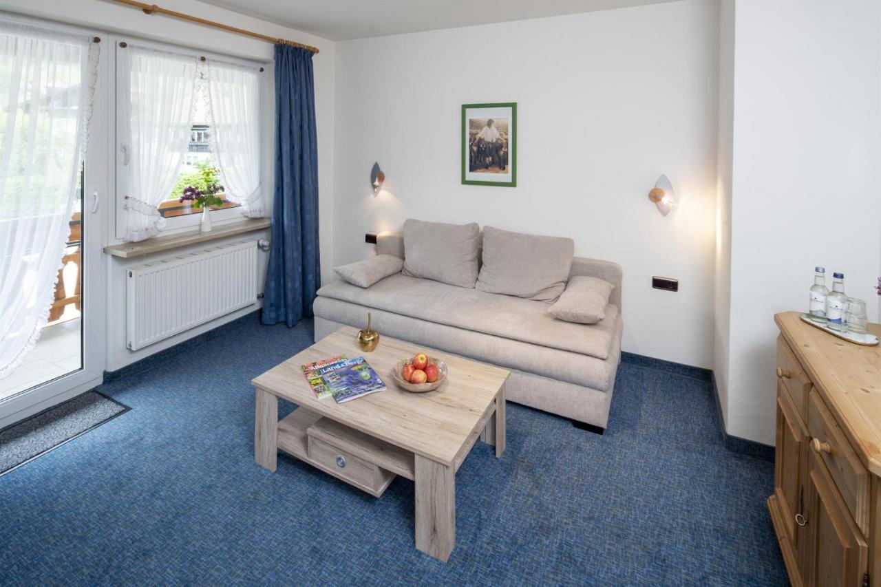 Landhaus Goldener Apfel โบลสเตอร์แลง ภายนอก รูปภาพ
