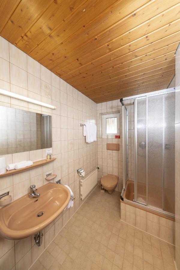 Landhaus Goldener Apfel โบลสเตอร์แลง ภายนอก รูปภาพ